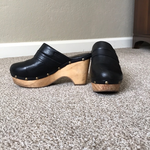 aldo clogs